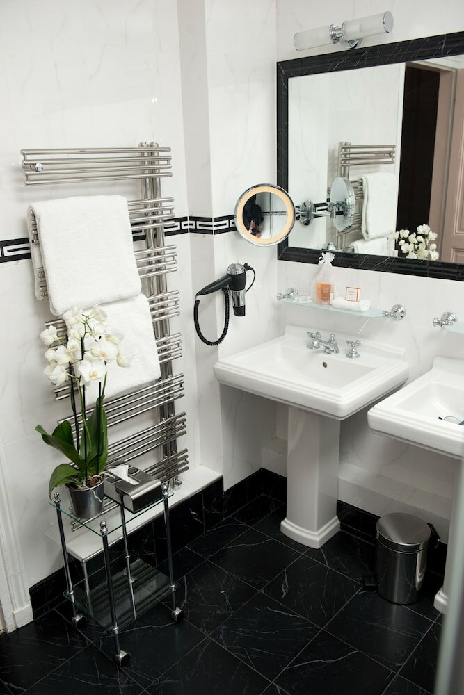 Фото Pavillon Henri IV