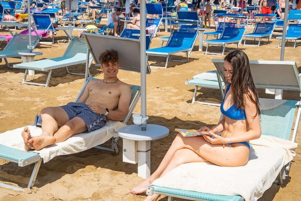 Фото Hotel Dusseldorf