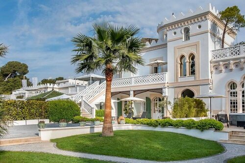 Гостиница La Villa Mauresque в Сене-Рафаэле