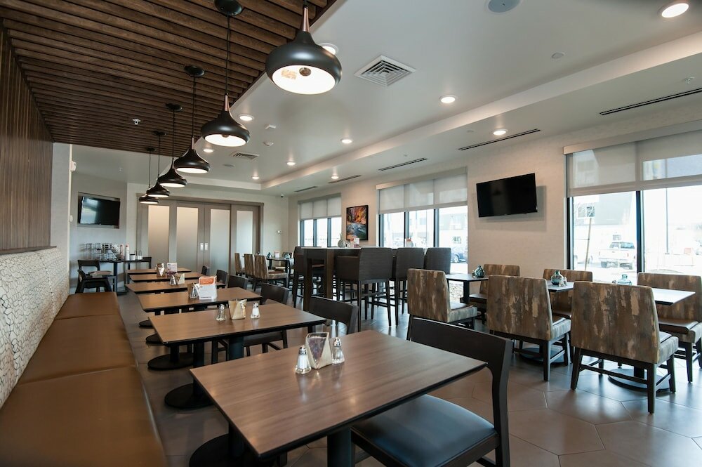 Фото Comfort Inn & Suites Salt Lake City Airport