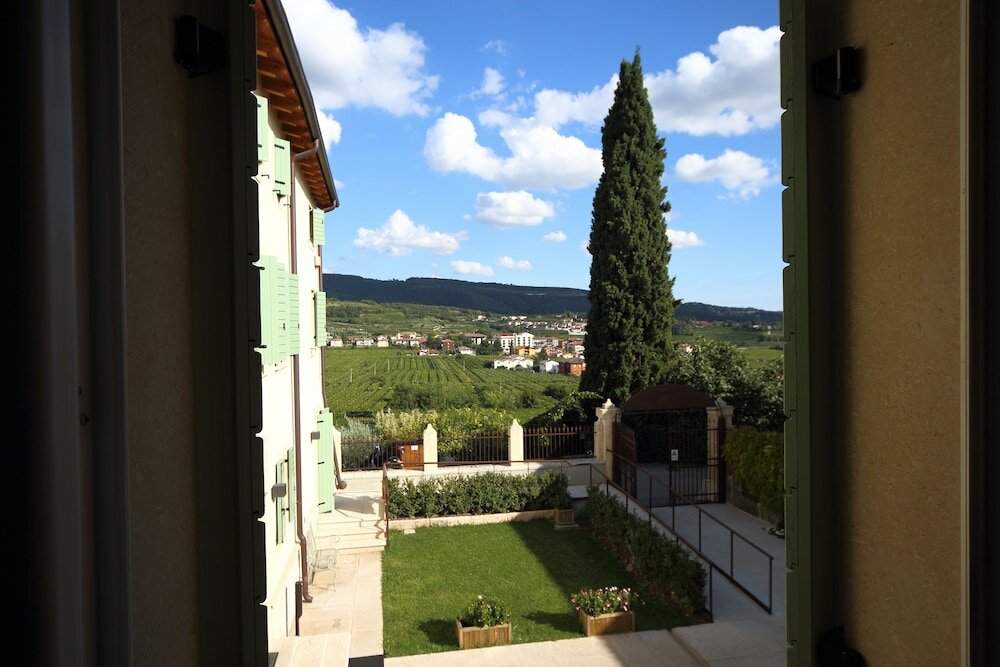 Фото Hotel Villa Moron