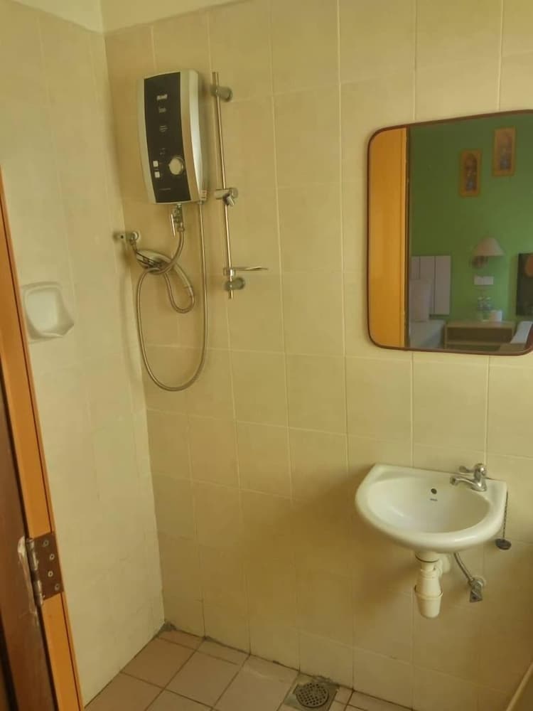 Фото Pudu Inn Hotel