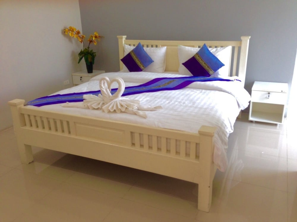 Фото Ananya Residence Service Apartment