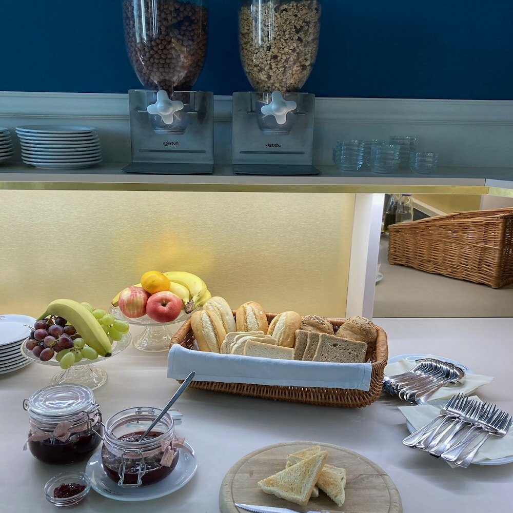 Фото Hotel Maxim