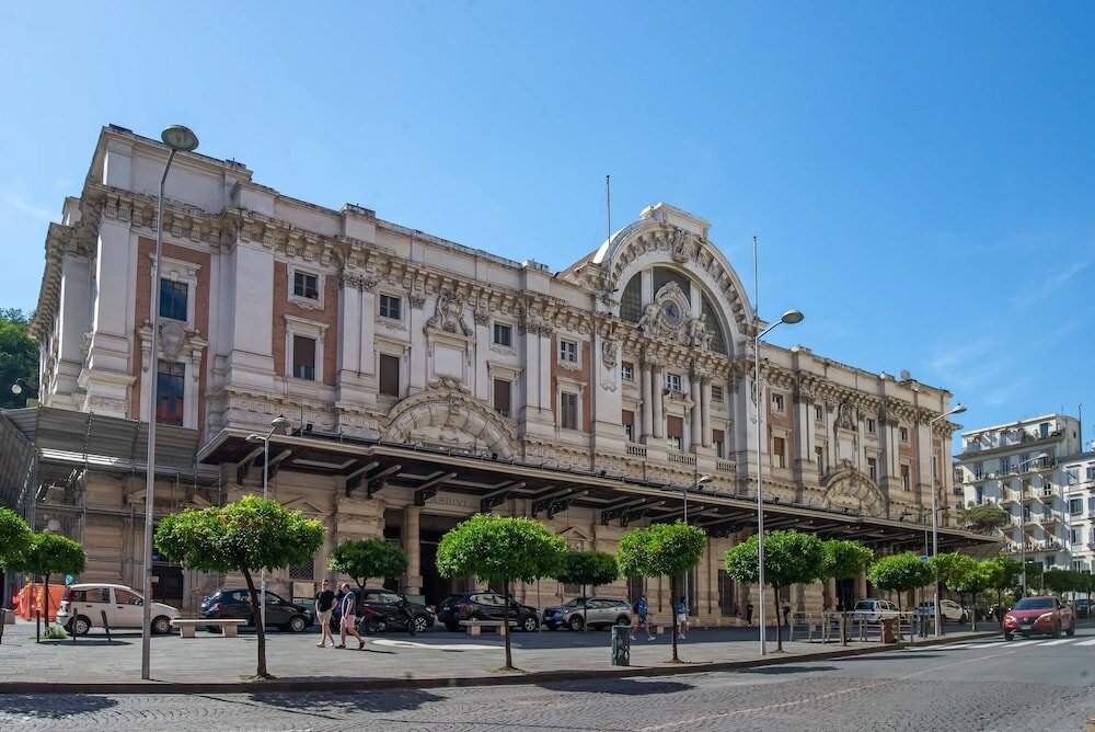 Фото отеля 1