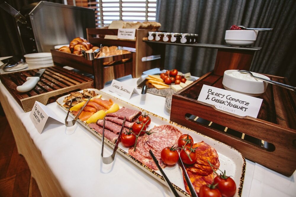 Фото Palm Court Hotel