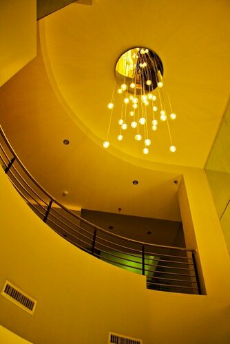Гостиница Avenue Suites Hotel в Баколоде