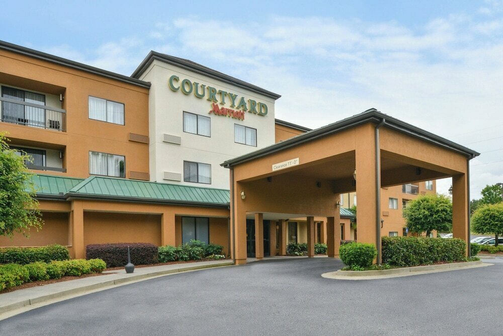 Hotel Courtyard Suwanee by Marriott, State of Georgia, photo