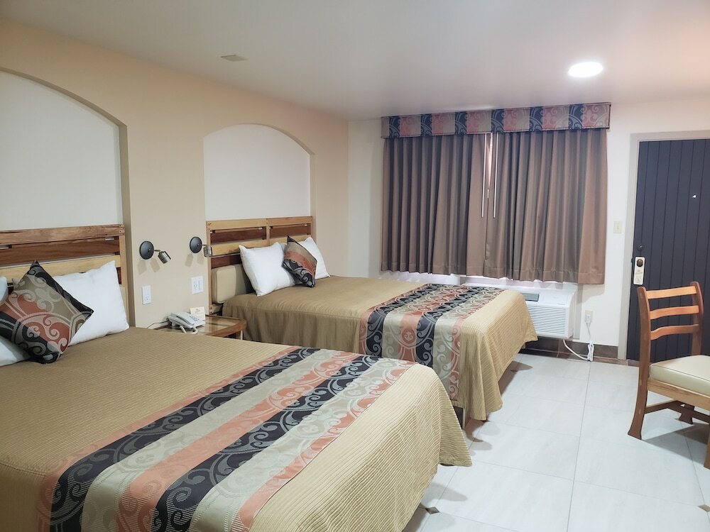 Фото Hotel La Villa de Zaragoza