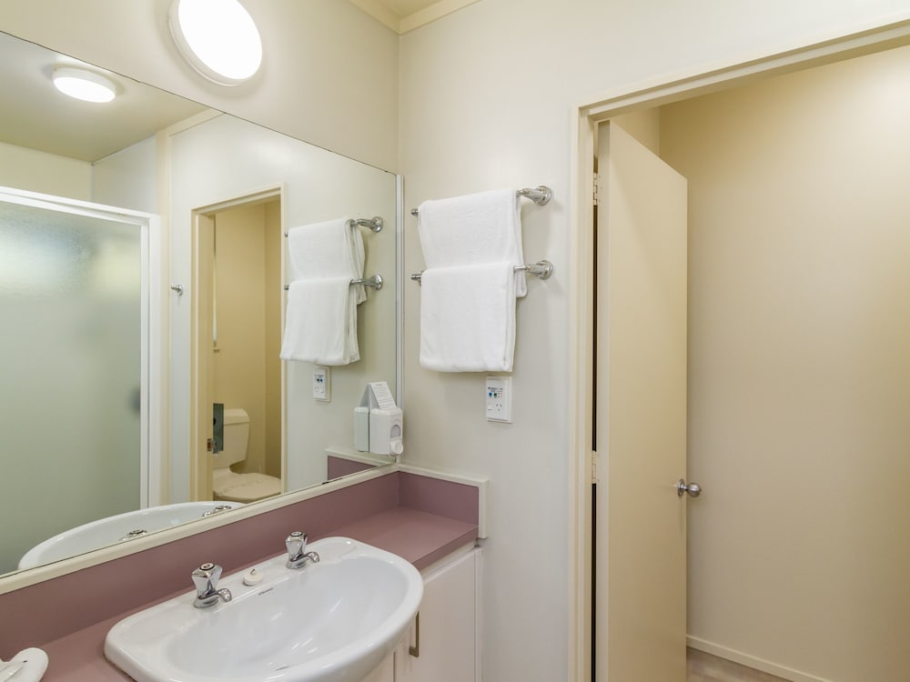 Фото Capital Gateway Motor Lodge