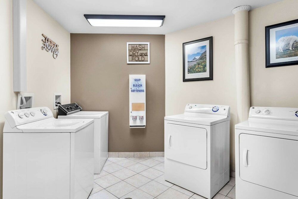 Фото Best Western Rocky Mountain Lodge