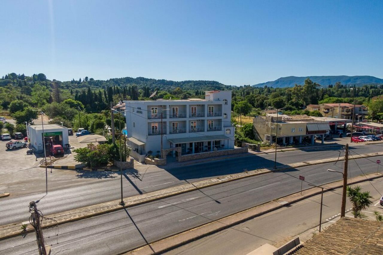 Фото Angela Hotel and Apartments