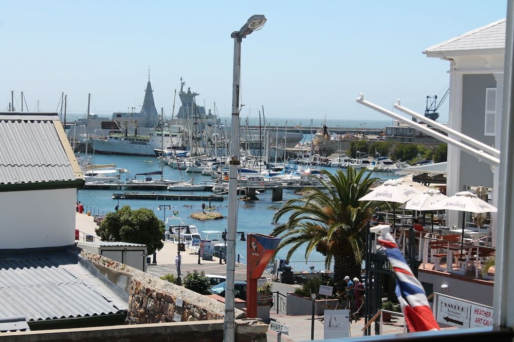 Фото Central Hotel Guest House