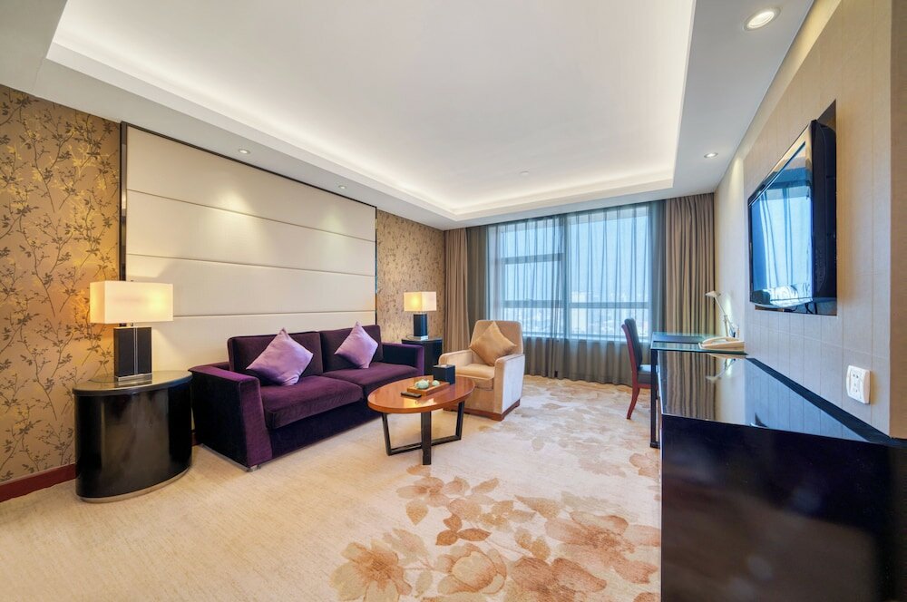 Фото Haiwaihai Crown Hotel Hangzhou
