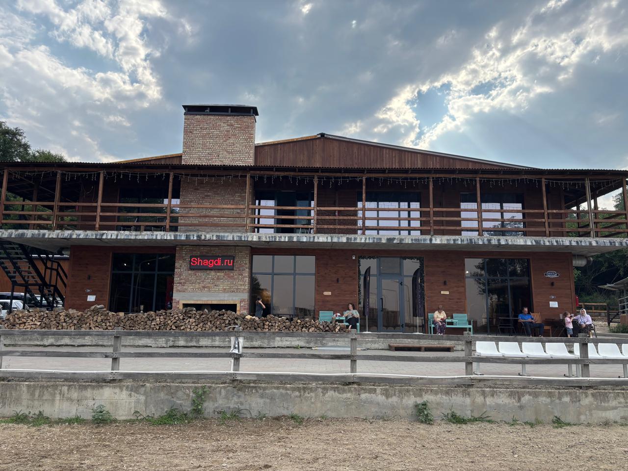 Фото отеля 3