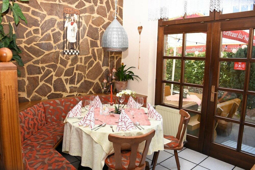 Фото Hotel Restaurant Alt Wehlheiden