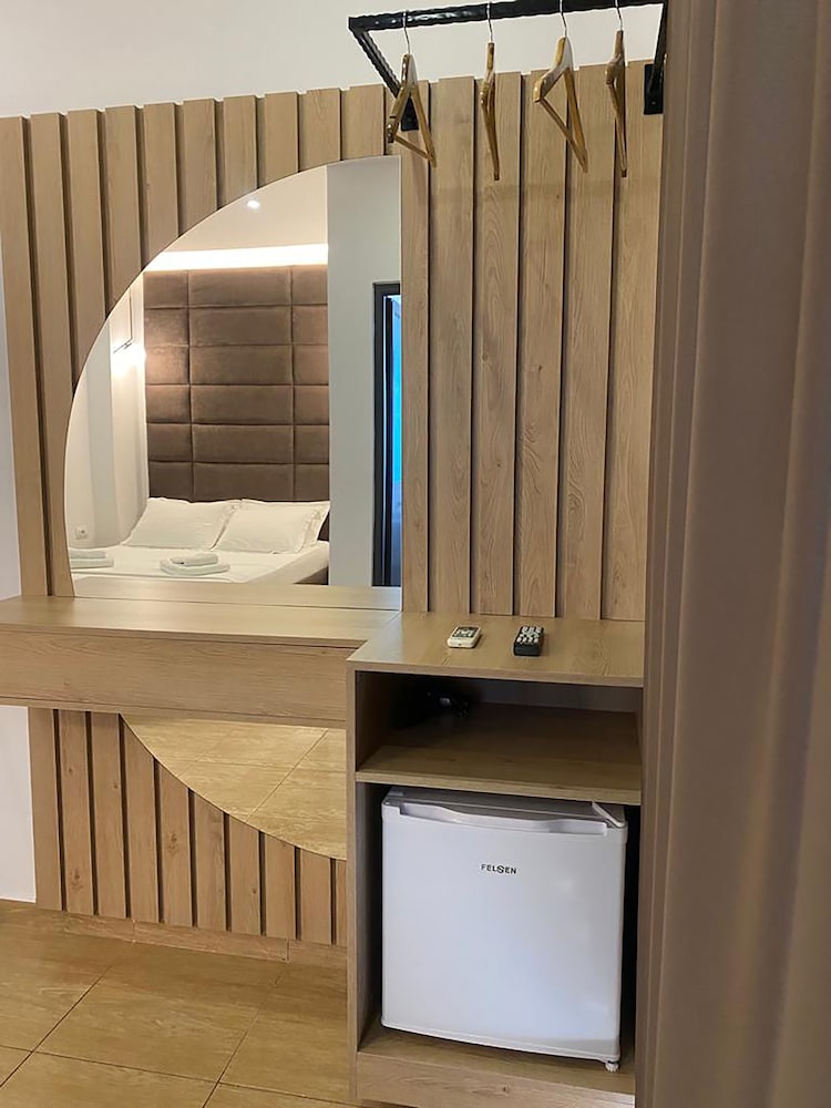 Фото Hotel Kuburi