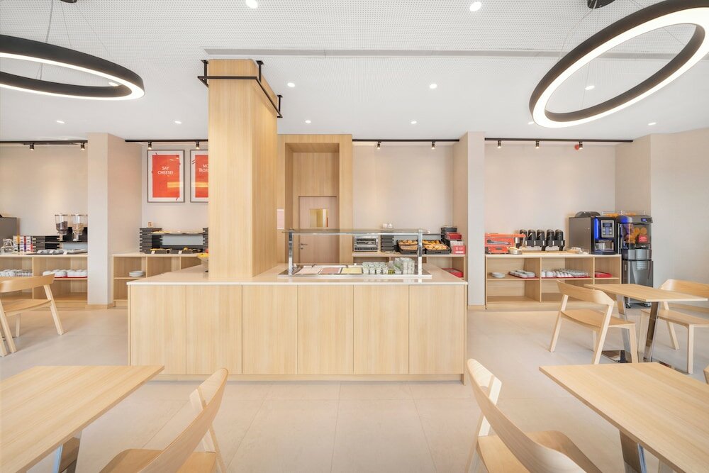 Фото Moov Hotel Évora