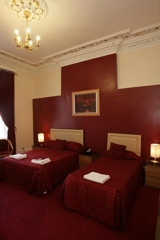 Фото Clifton Hotel