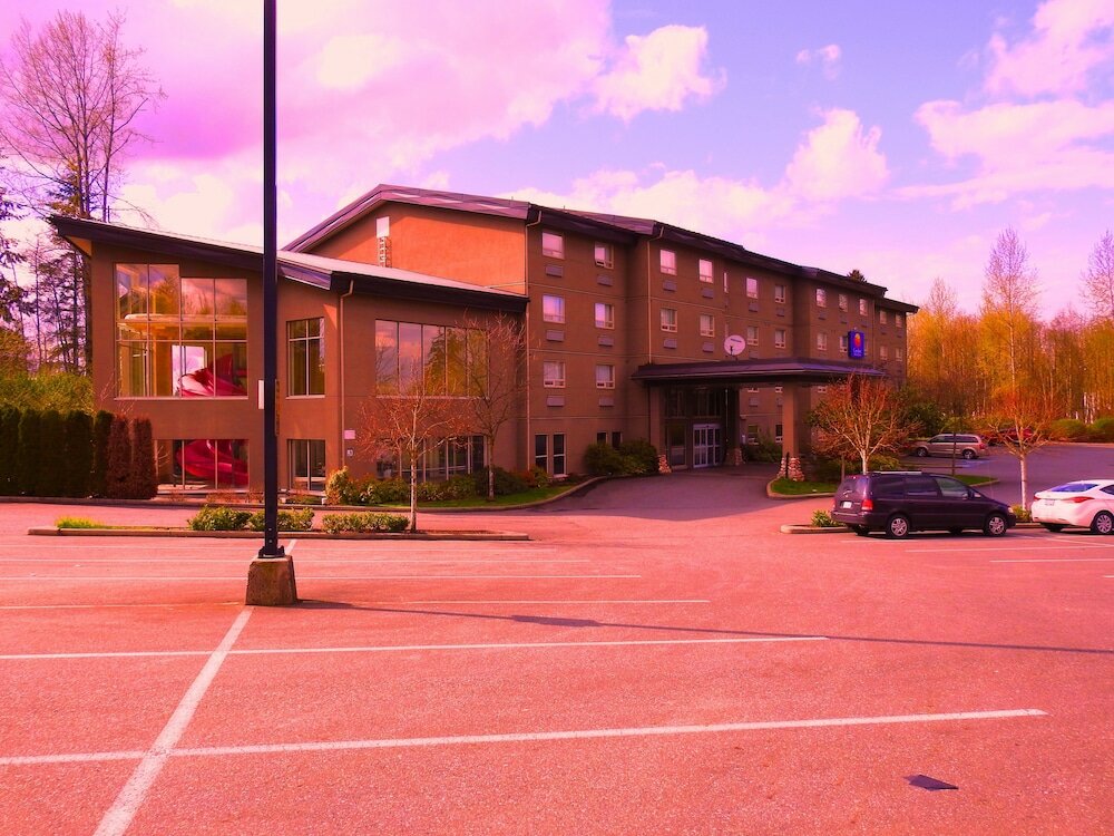 Фото Comfort Inn & Suites