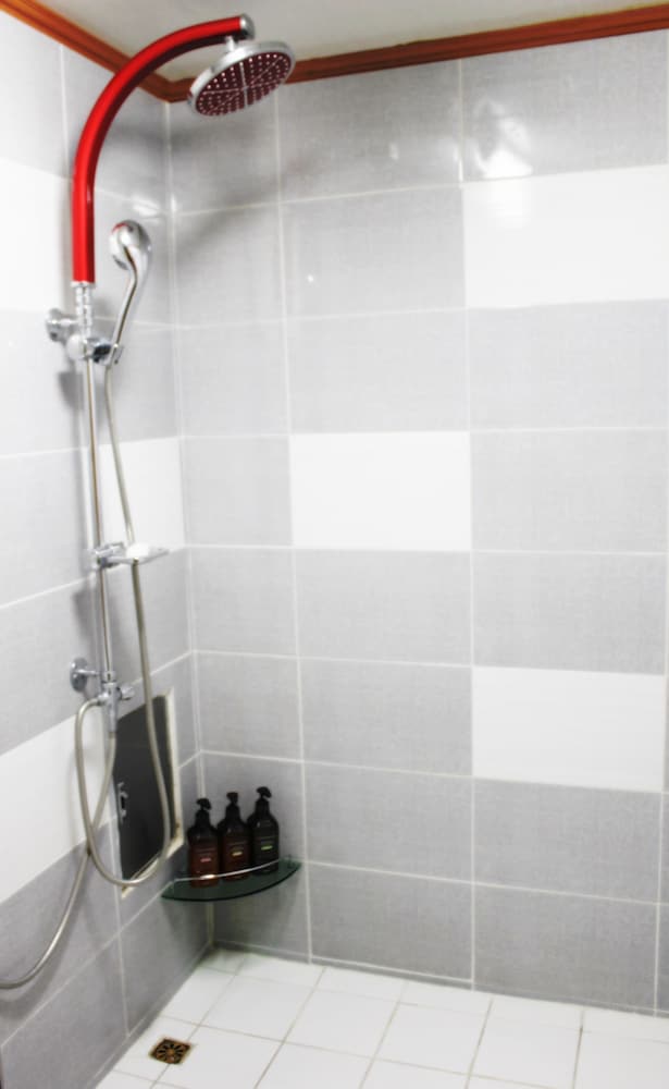 Фото Happy Q Motel