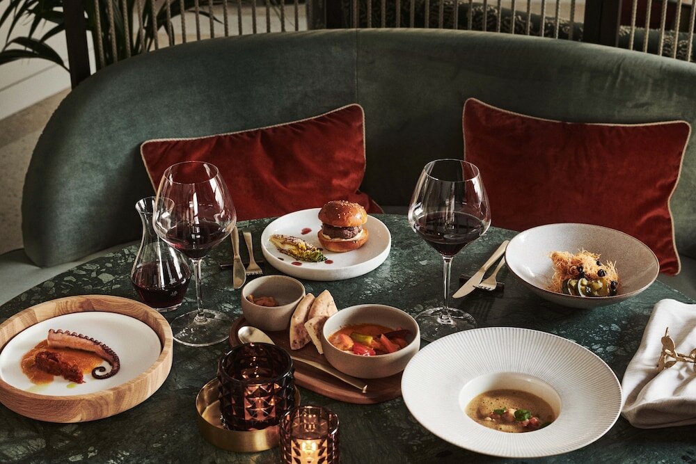 Фото Ambassador Hotel Zriuch