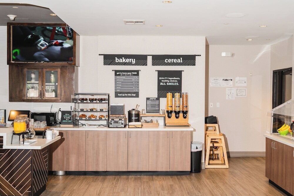 Фото Holiday Inn Hou Energy Corridor Eldridge, an Ihg Hotel