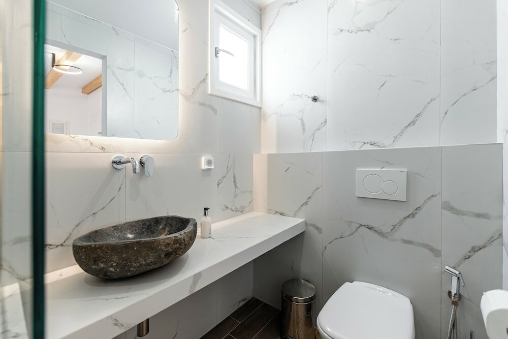 Фото Birikos Hotel & Suites