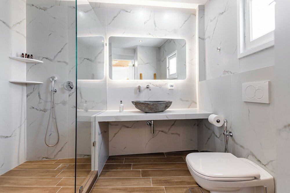 Фото Birikos Hotel & Suites