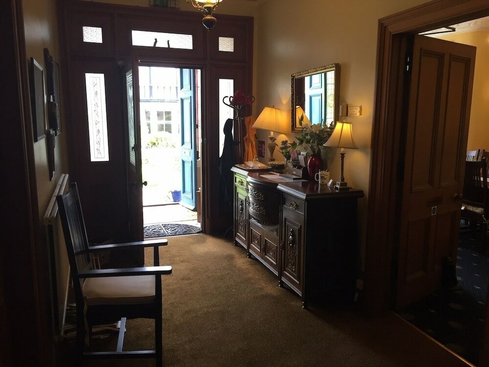 Фото Dunallan House