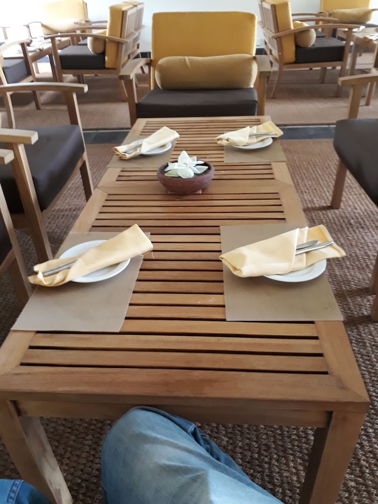 Фото Traveller's Home Hotel