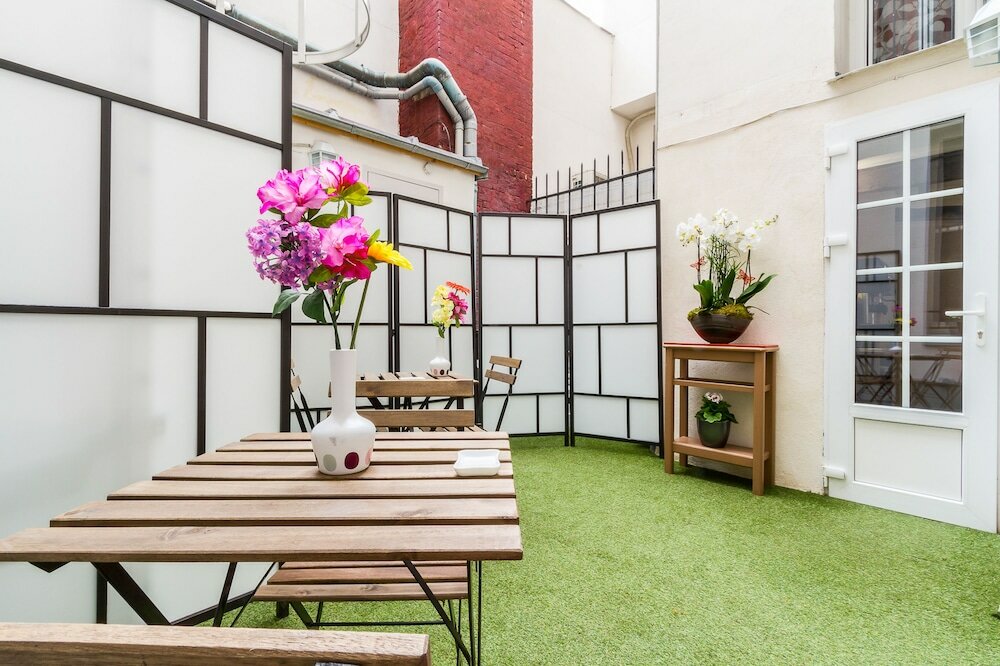 Фото D'win Hotel