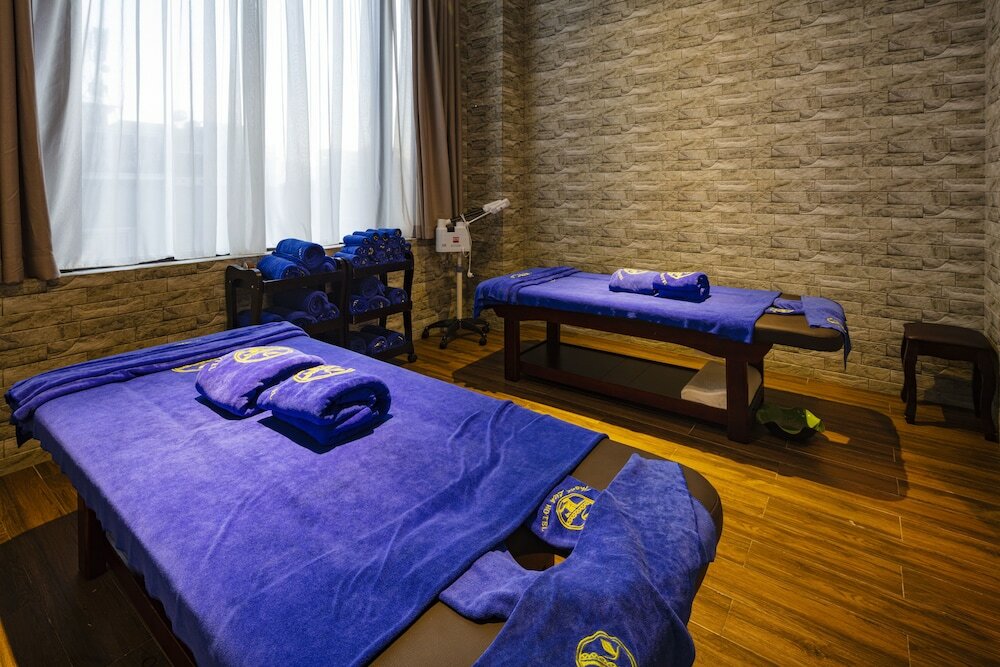 Фото Thanh Lich Royal Boutique Hotel