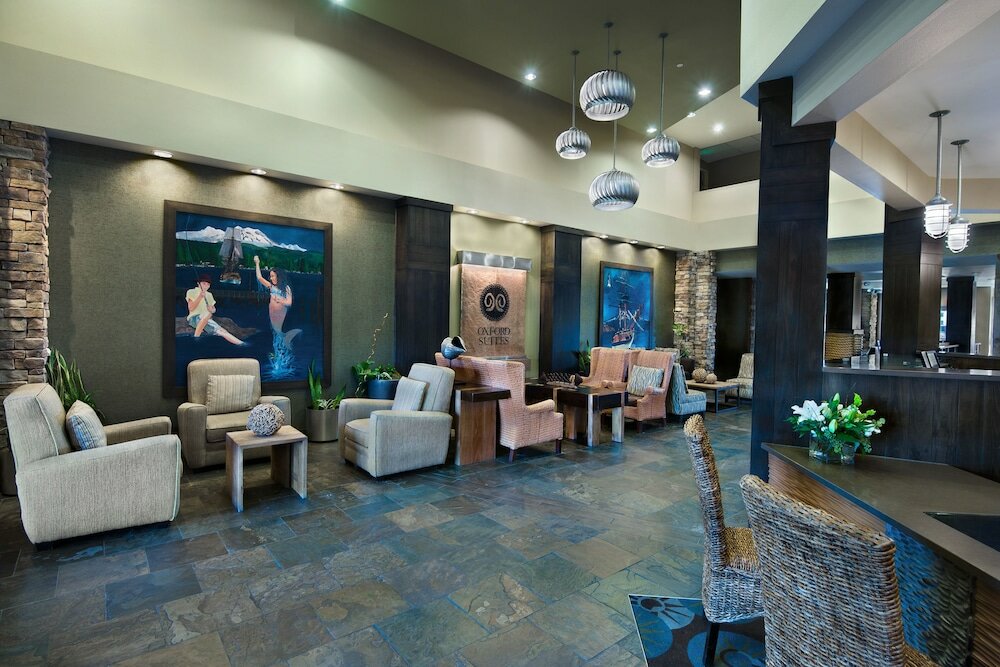 Фото Oxford Suites Silverdale