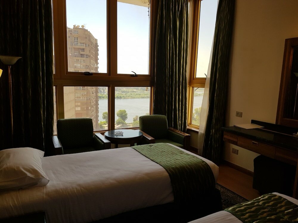 Фото Maadi Hotel