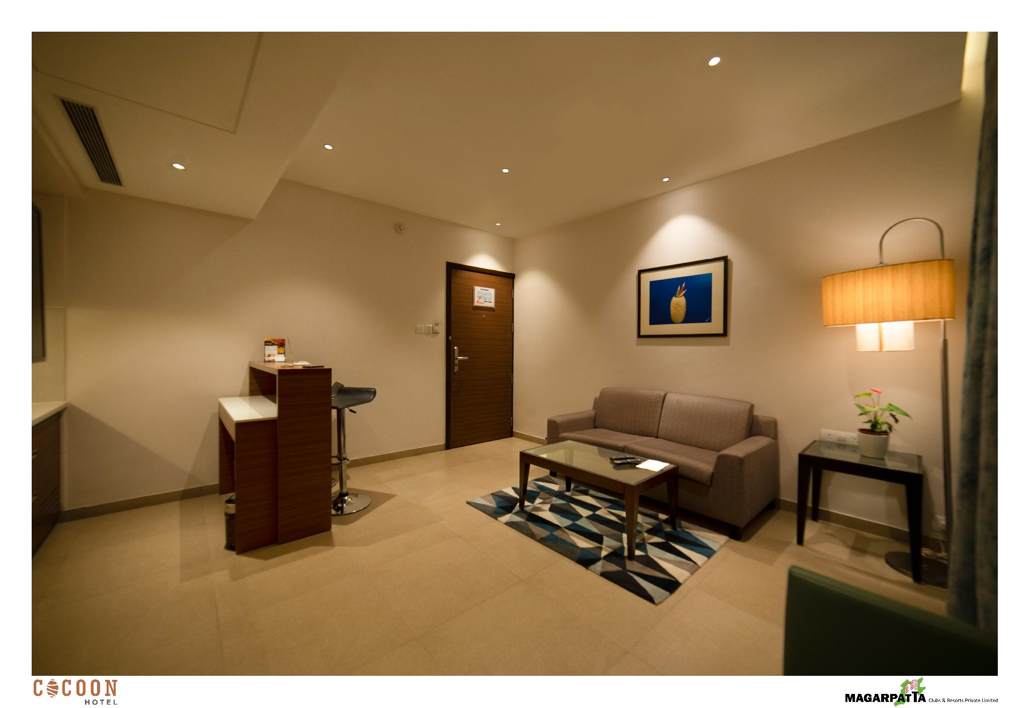 Фото Cocoon Hotel