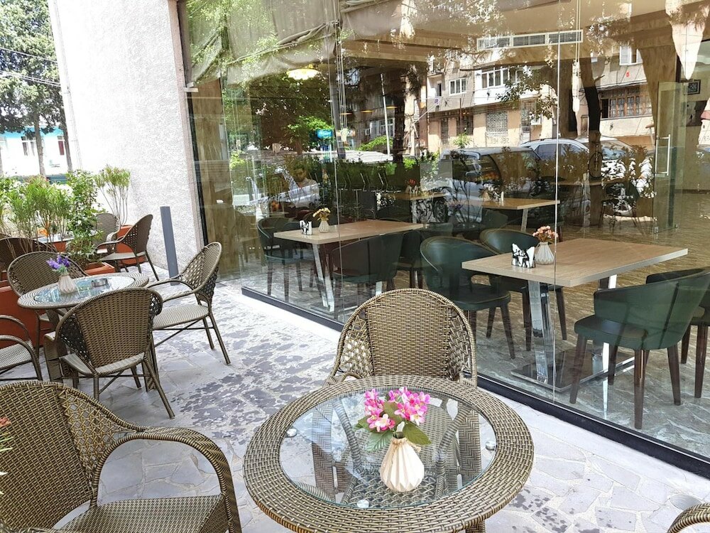 Фото LPlaza Hotel