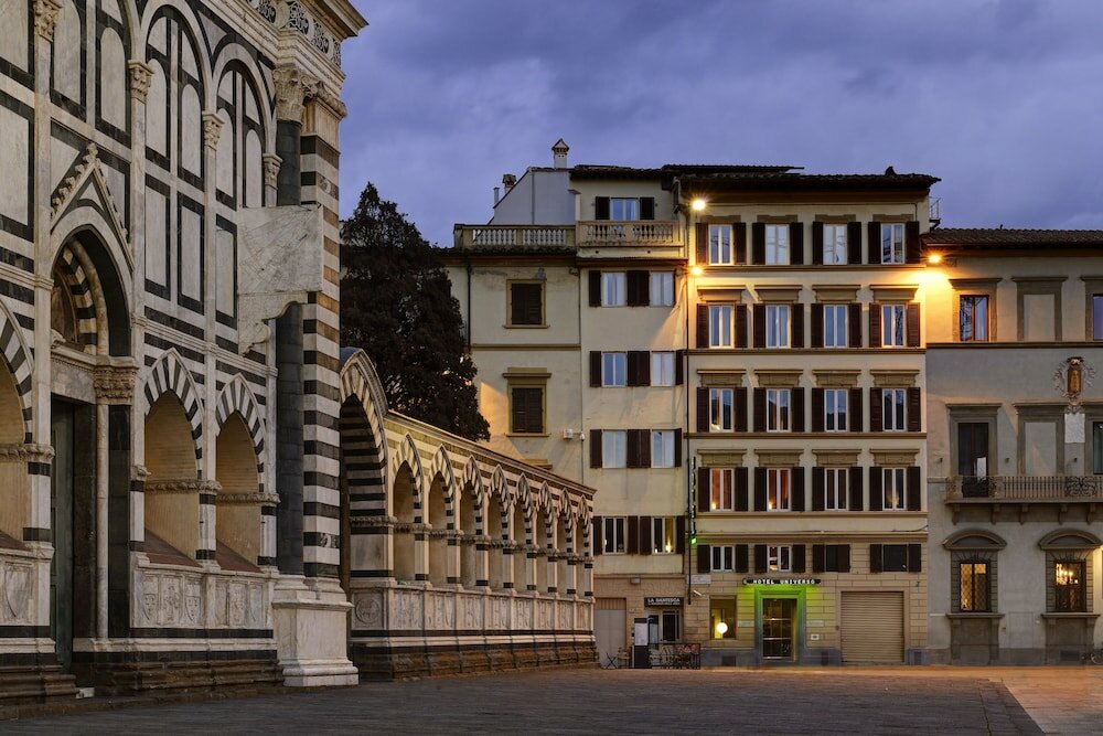 Фото отеля 1