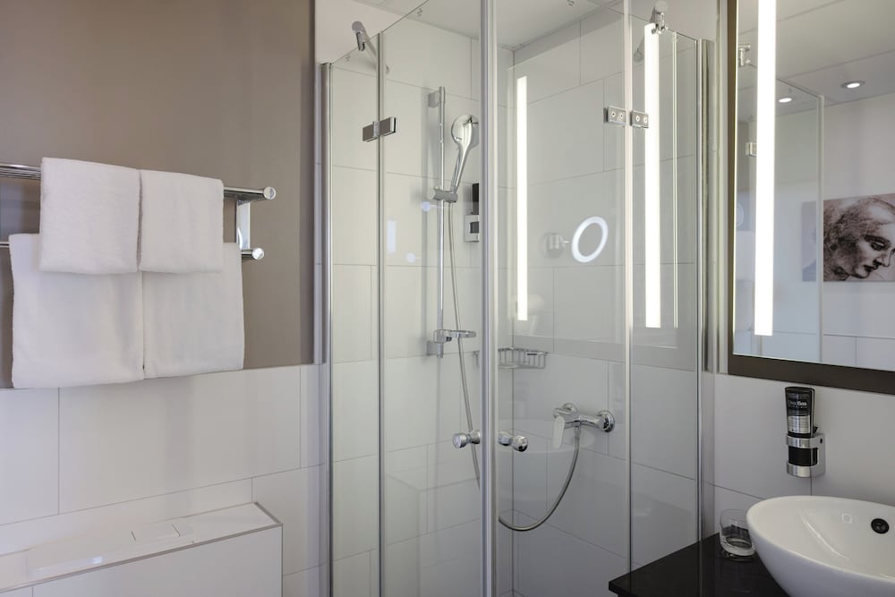 Фото Leonardo Hotel Heidelberg City Center