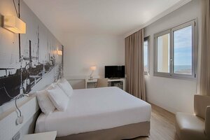 Гостиница Nh Trieste