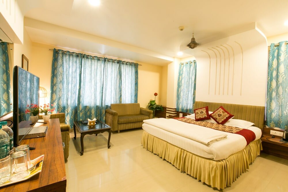 Фото отеля 2