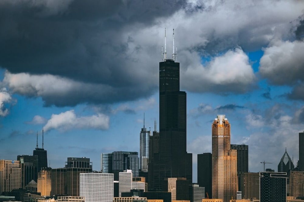 Фото Holiday Inn & Suites Chicago - Downtown