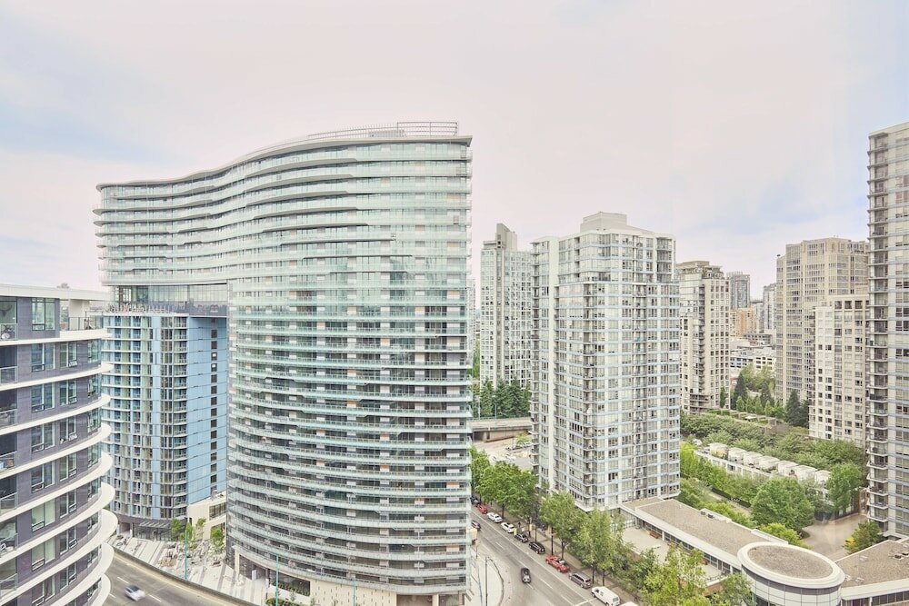 Фото The Douglas Autograph Collection