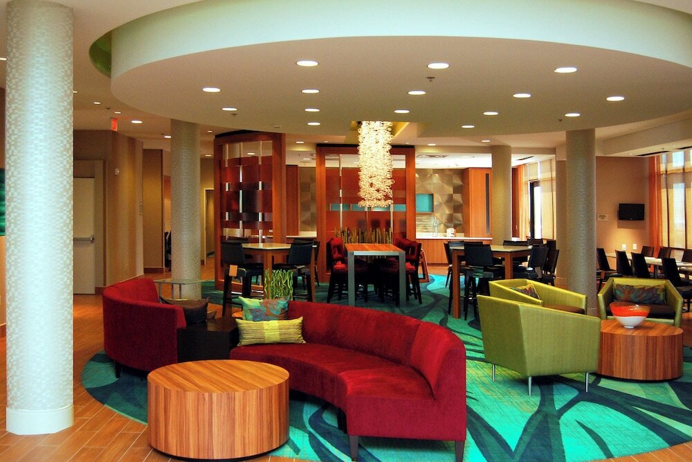 Фото SpringHill Suites Las Vegas North Speedway