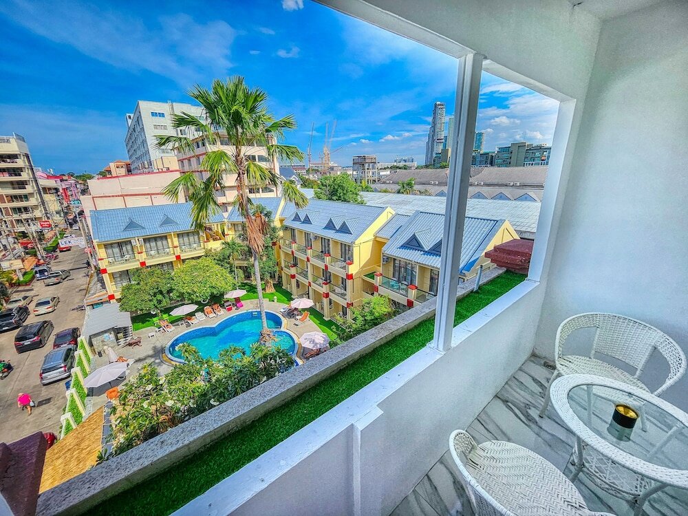 Фото Mermaid Beach Resort