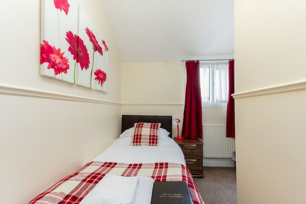 Фото The Richley Hotel