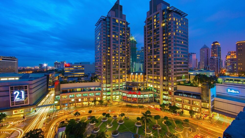 Фото Holiday Inn & Suites Makati, an Ihg Hotel