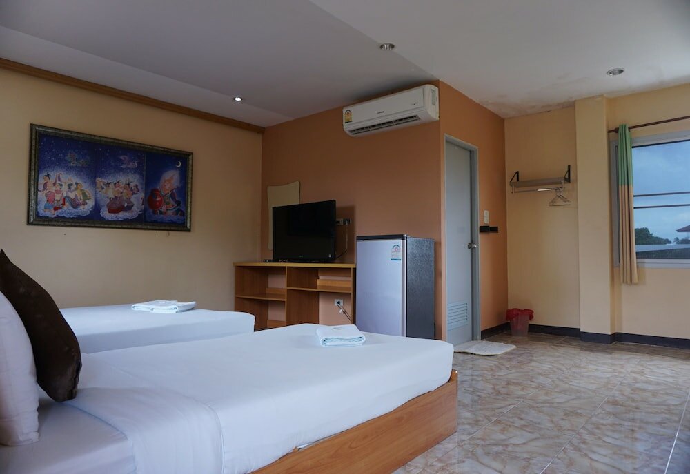 Фото Phoemphoon 2 Hotel