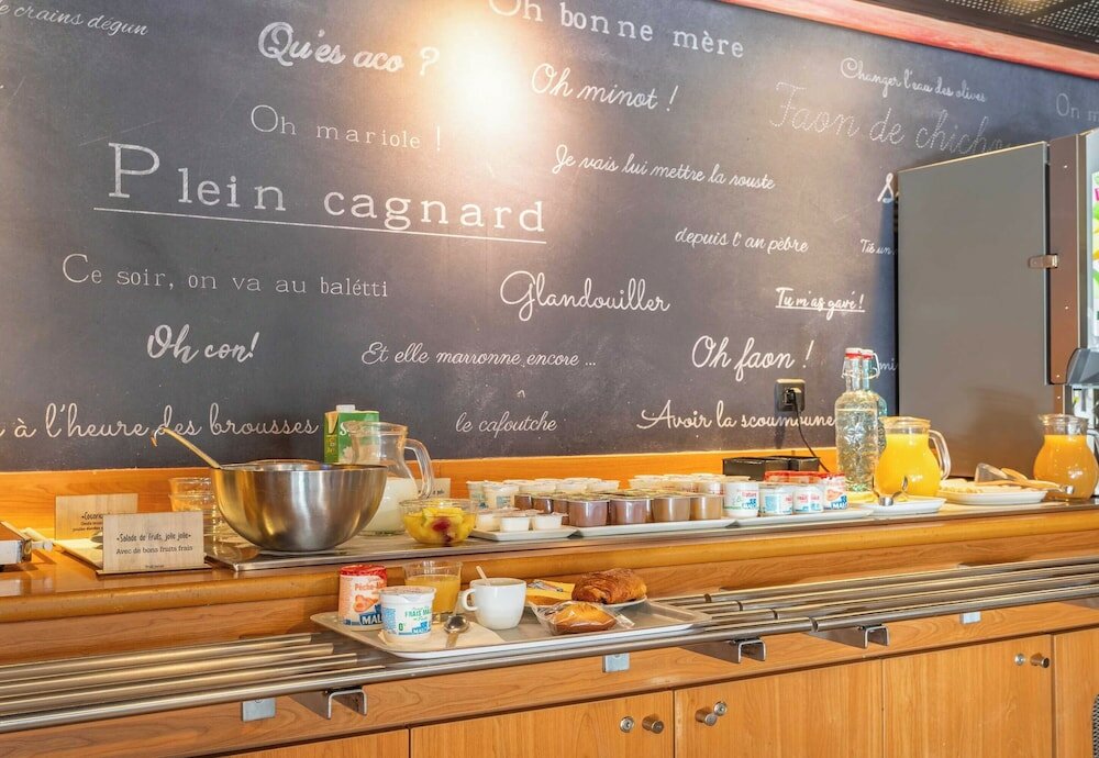 Фото B&b Hotel Marseille Bonneveine