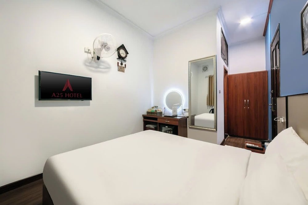 Фото A25 Hotel 80 Mai Hac De